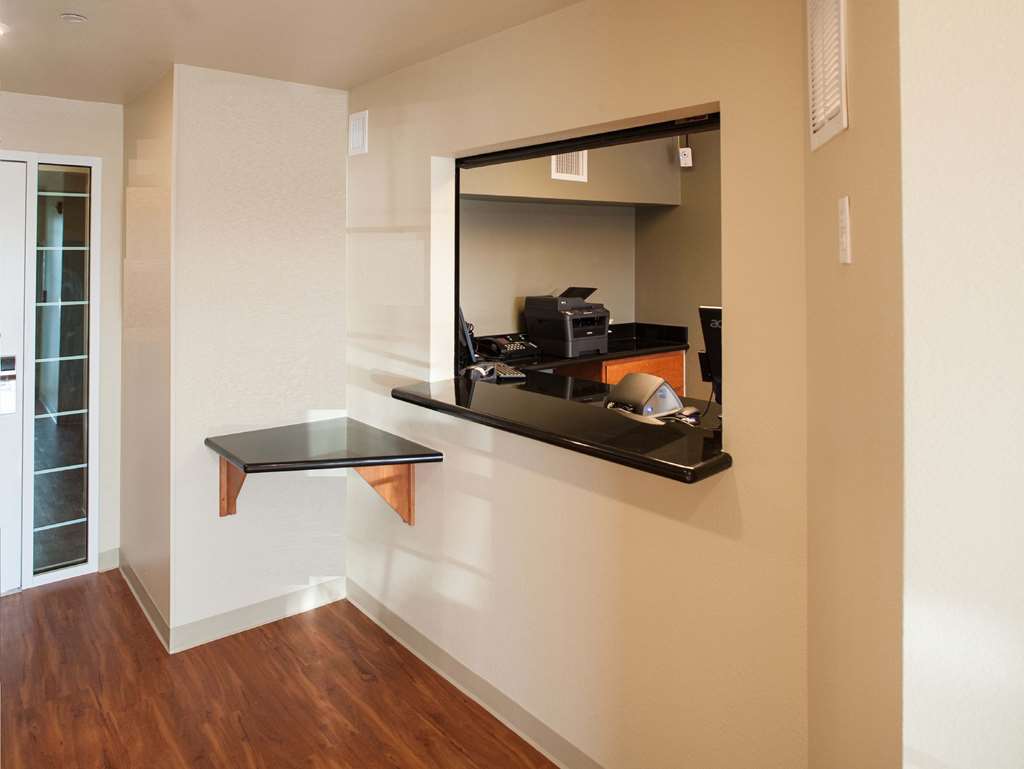 Woodspring Suites Kansas City 利伯蒂 内观 照片